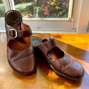 Born Brown Leather Mary Jane Clogs, Size 9